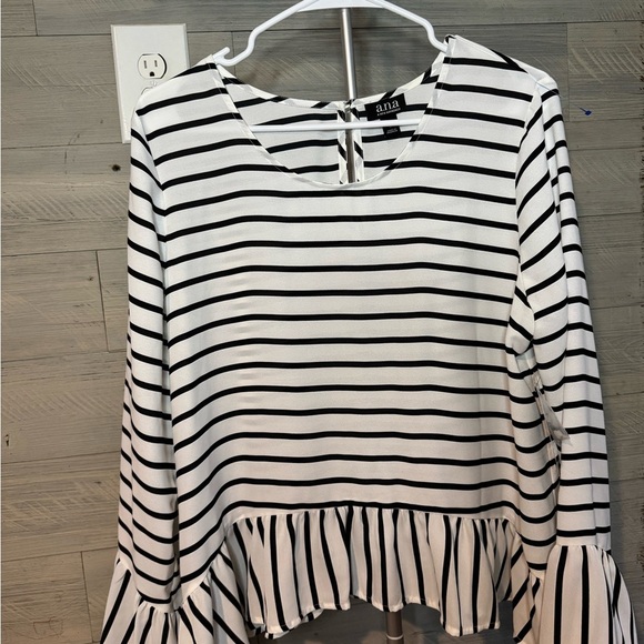 Black and White Striped Women's Top - Picture 2 of 7